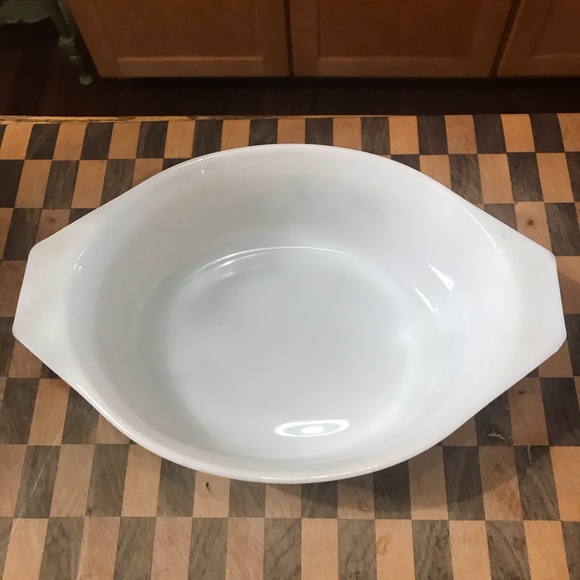 💚 2/$45!! PYREX #043 WHITE W/ GREEN - Picture 4 of 5